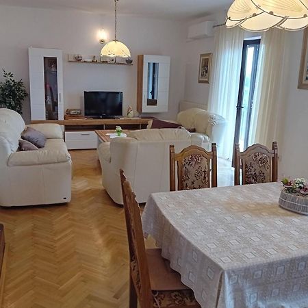 Apartman Ana Bajcici Exteriér fotografie